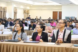 17. พิธีเปิดกิจกรรมการอบรมเชิงปฏิบัติการการออกแบบนวัตกรรมสู่การวิจัยในชั้นเรียน